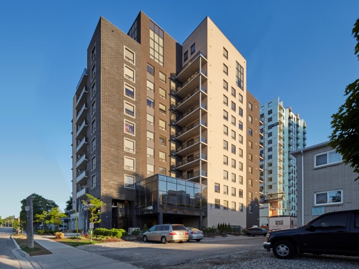 1129-8HickoryStW(SageI)-Ext-01-H